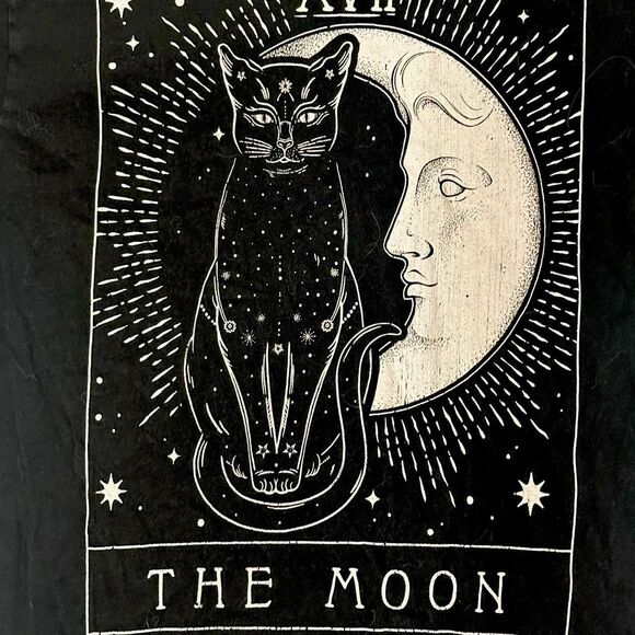 Black and White The Moon Tarot Tee - Picture 2 of 2